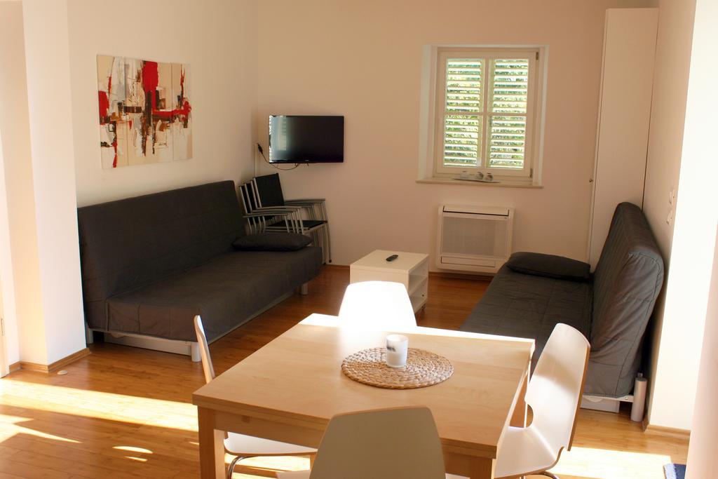 Park Apartments Izola Exterior photo